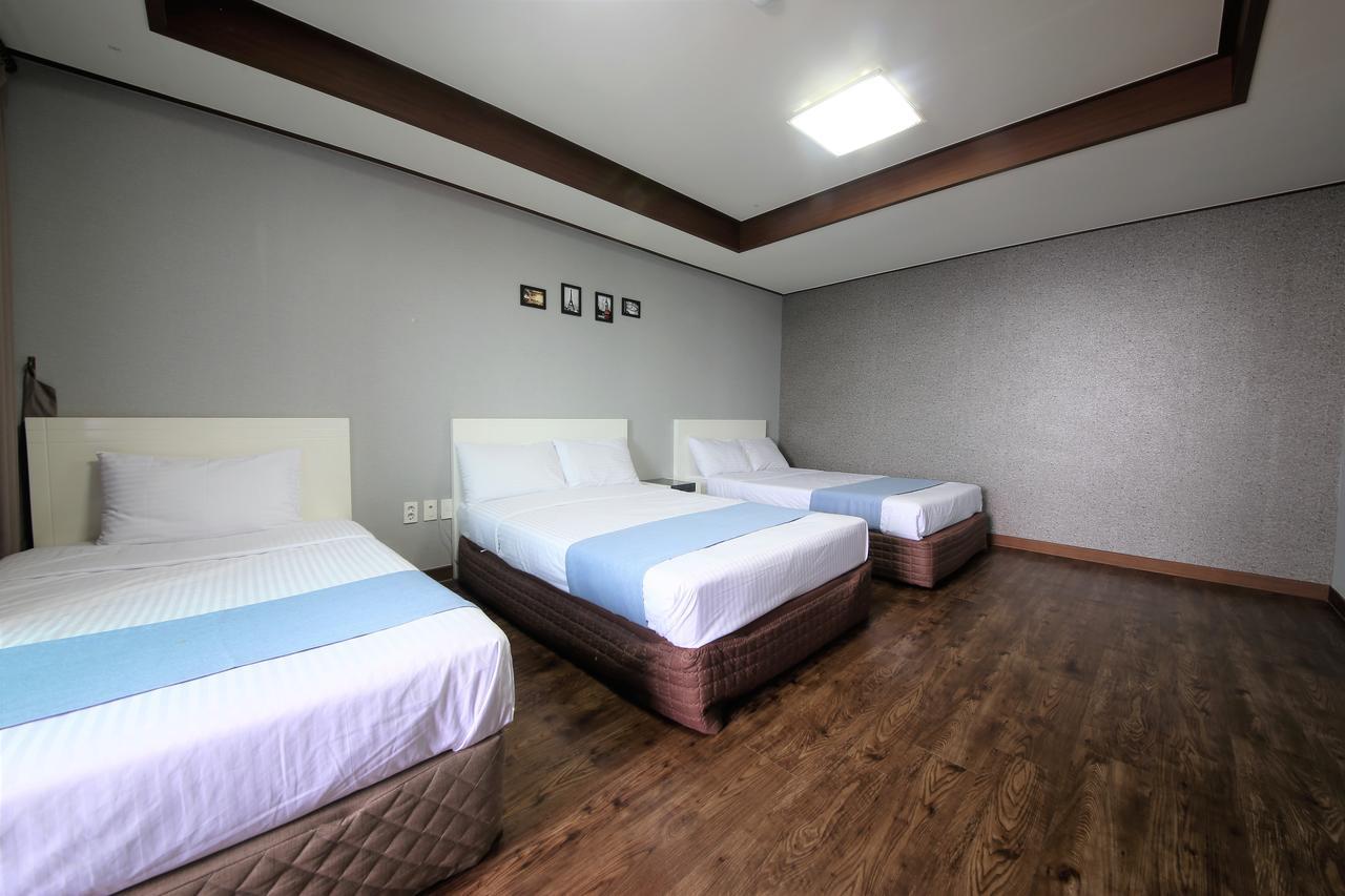 Woorim Hotel Jeju Buitenkant foto