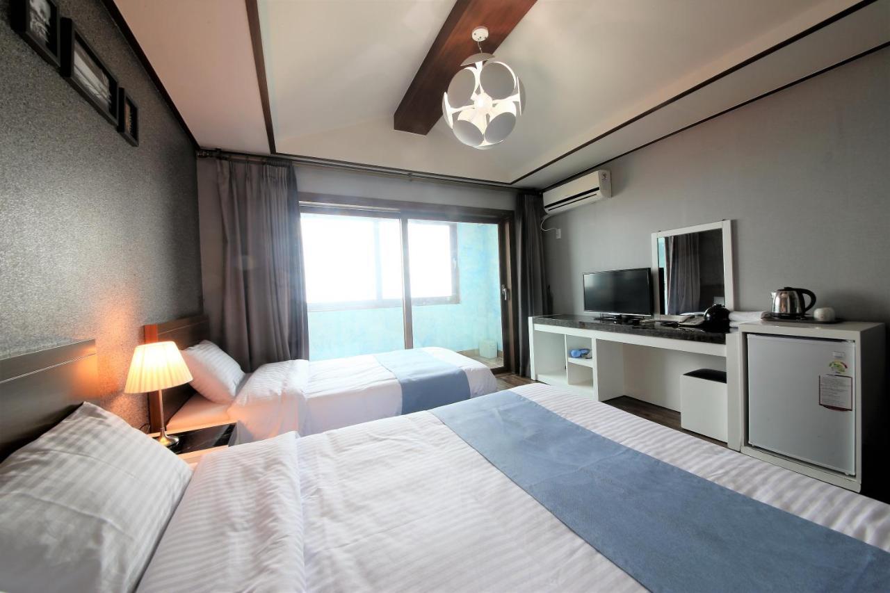 Woorim Hotel Jeju Buitenkant foto