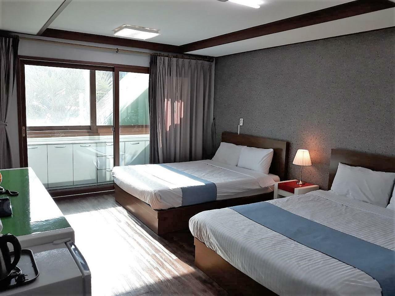 Woorim Hotel Jeju Buitenkant foto