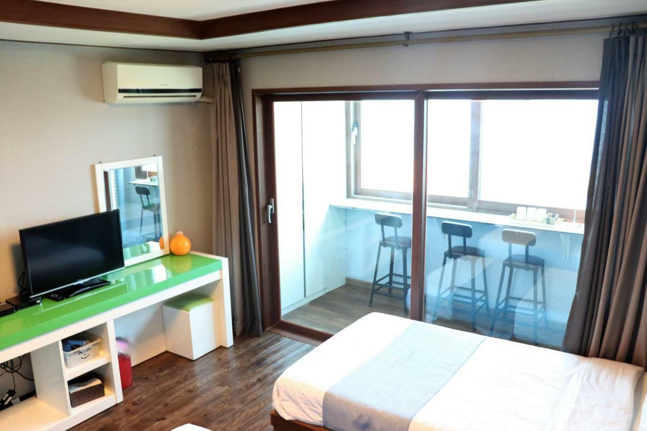 Woorim Hotel Jeju Buitenkant foto