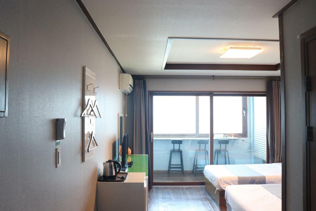 Woorim Hotel Jeju Buitenkant foto