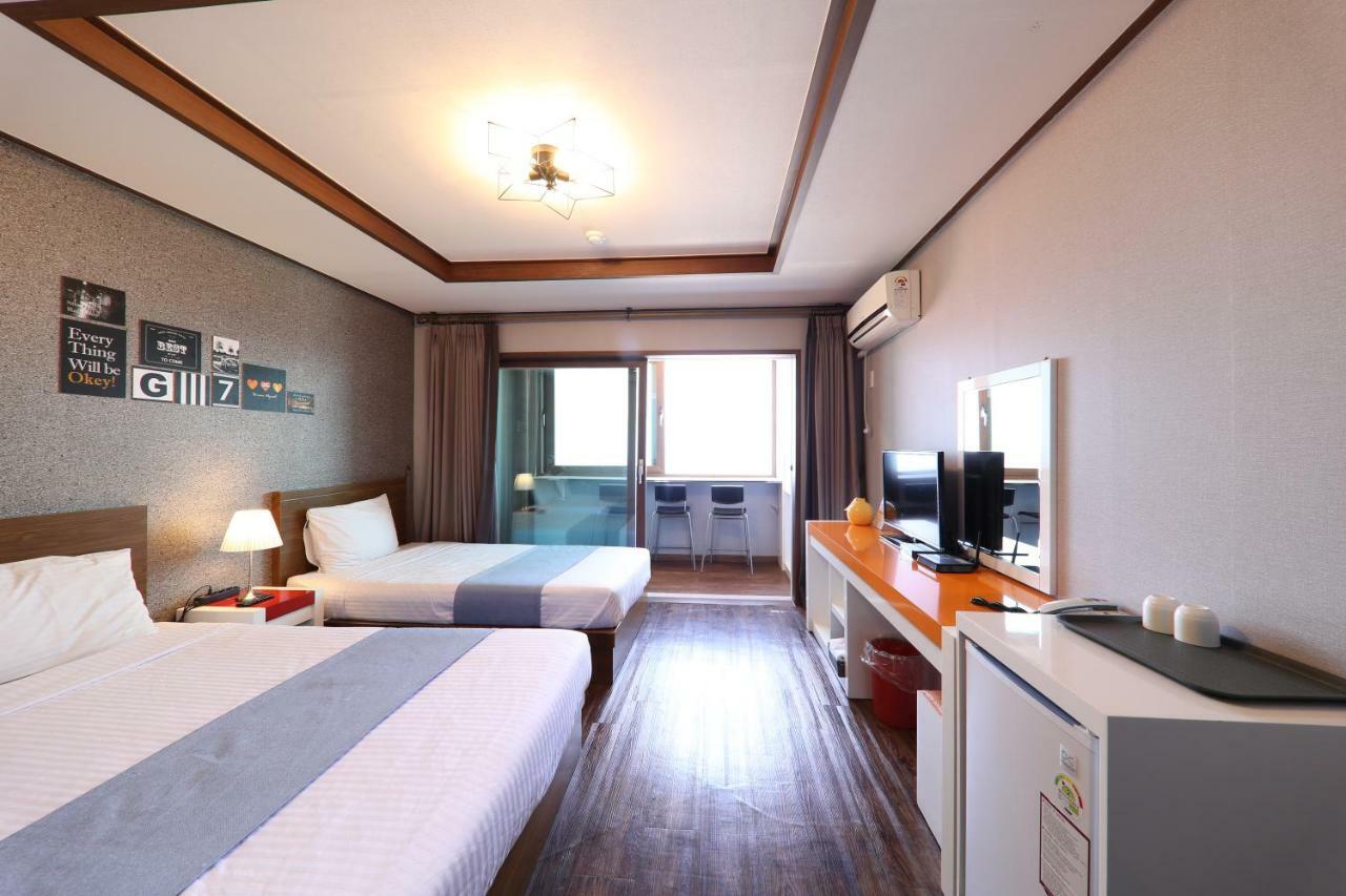 Woorim Hotel Jeju Buitenkant foto